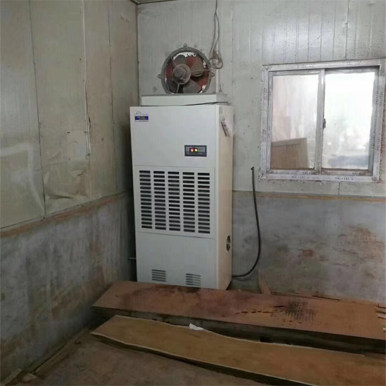 制药厂糖衣室如何避免湿度过高？