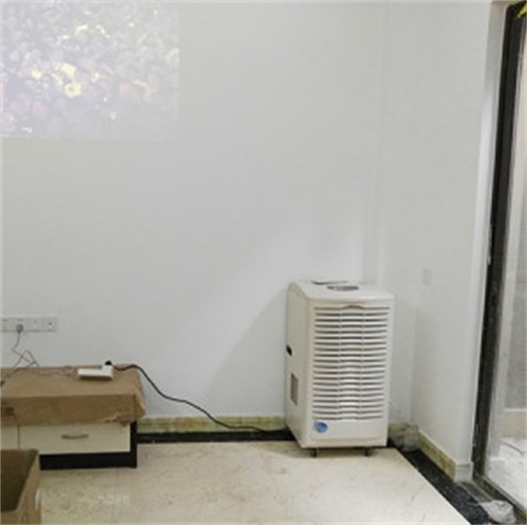 承德连雨天太潮湿如何解决？采用杭州井泉环保科技有限公司生产的杭井牌：CFZ-12／S 380V／50Hz 除湿量12kg／h工业除湿机来除湿