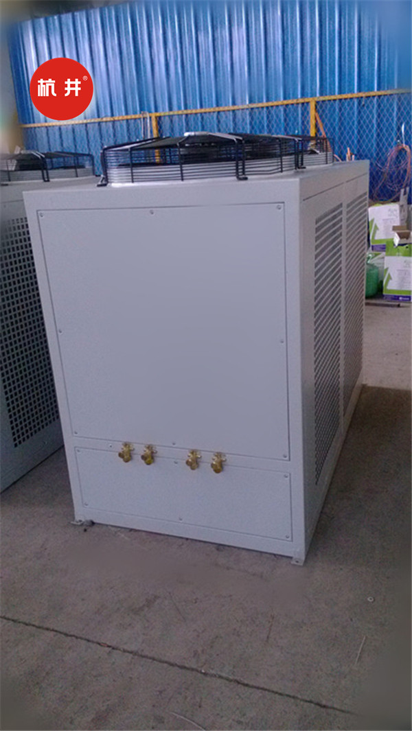 CFTZF30档案室调温除湿空调机http://www.jingquancsj.com/tp/twcsj048.jpg